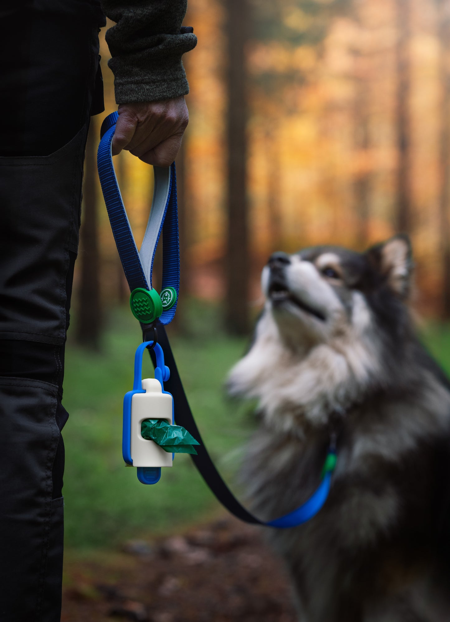 Woofpanion Dispenser + Extra Band
